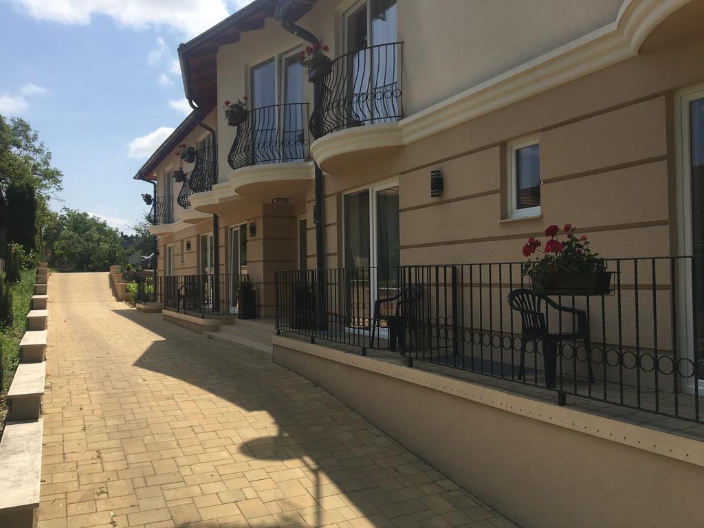Villa Mona Lisa Heviz Ngoại thất bức ảnh