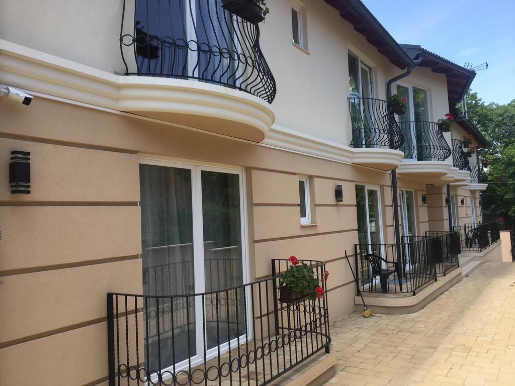 Villa Mona Lisa Heviz Ngoại thất bức ảnh
